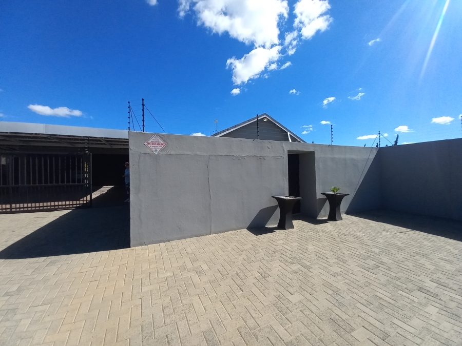 4 Bedroom Property for Sale in Bergsig Free State